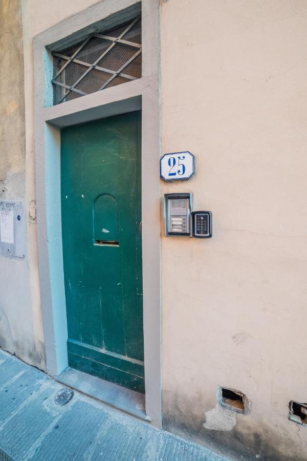 S1 - Serristori Tower Apt - Dolcevita Holiday Florença Exterior foto